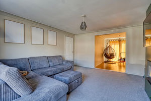 Lounge- click for photo gallery